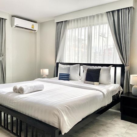 Beachwalk Minotel Patong Екстер'єр фото