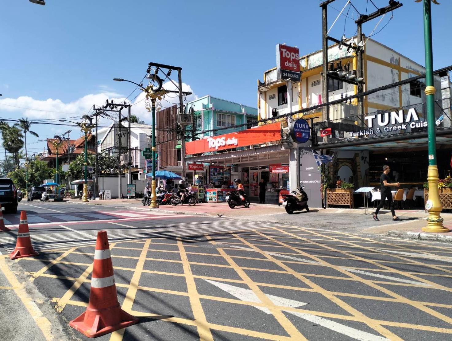 Beachwalk Minotel Patong Екстер'єр фото