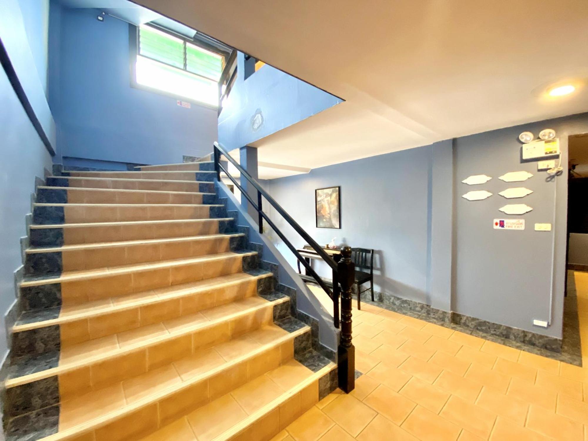 Beachwalk Minotel Patong Екстер'єр фото