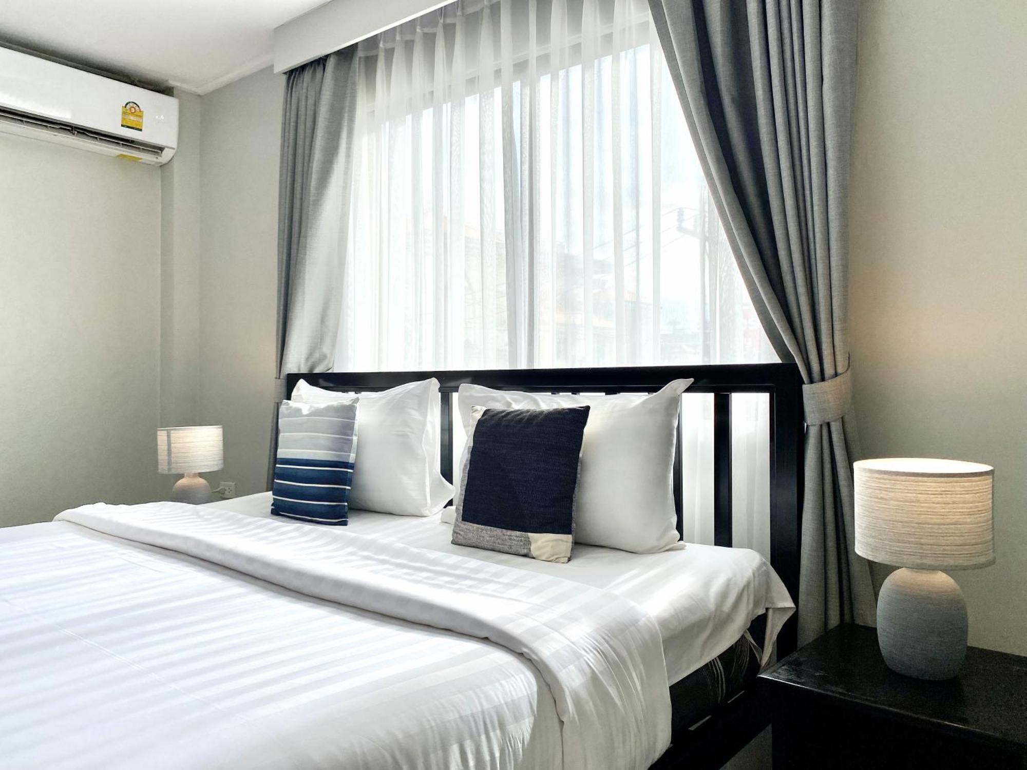 Beachwalk Minotel Patong Екстер'єр фото