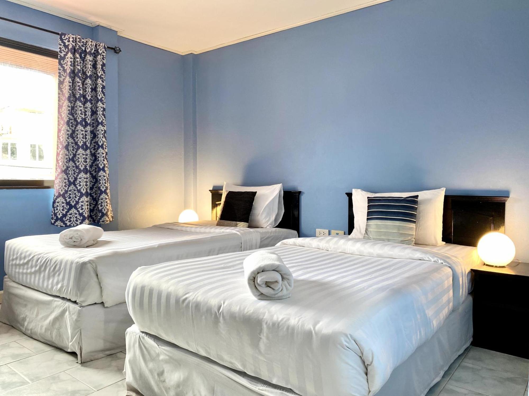 Beachwalk Minotel Patong Екстер'єр фото
