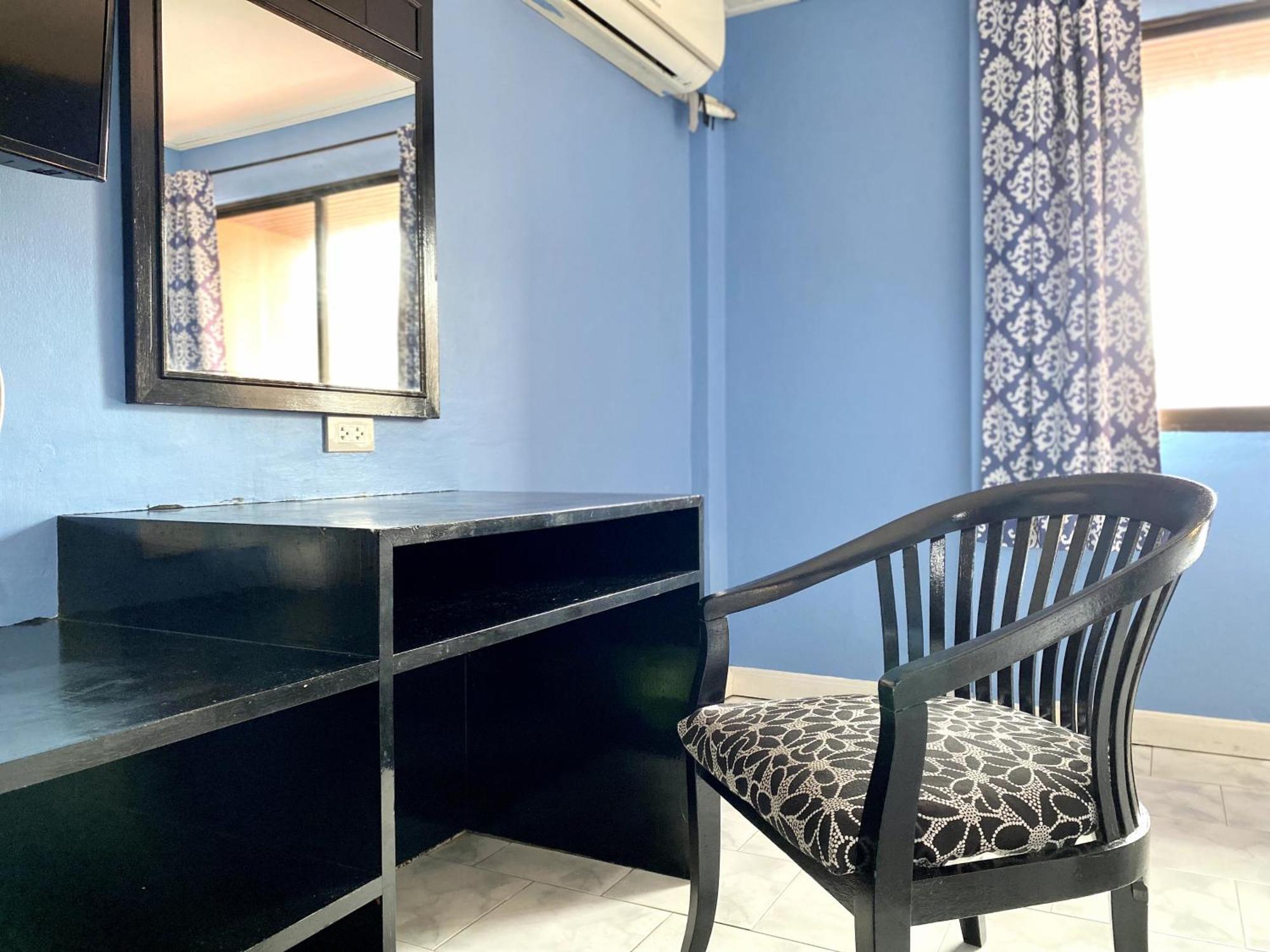 Beachwalk Minotel Patong Екстер'єр фото