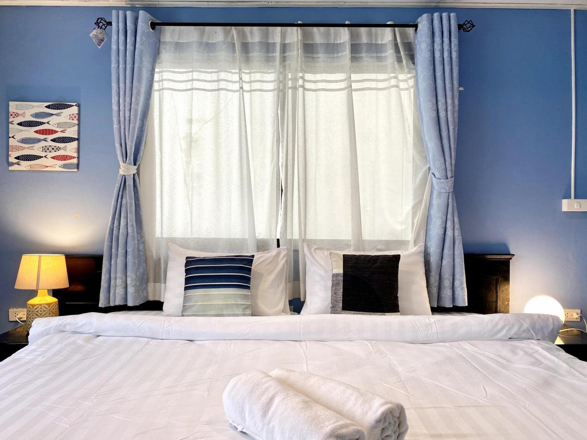 Beachwalk Minotel Patong Екстер'єр фото