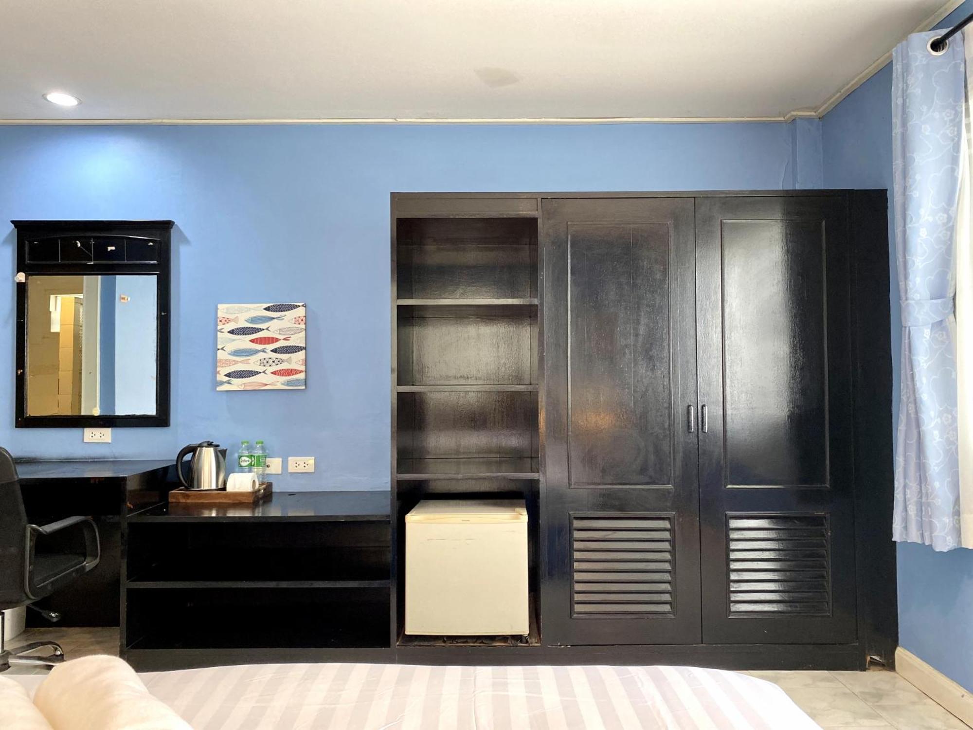 Beachwalk Minotel Patong Екстер'єр фото